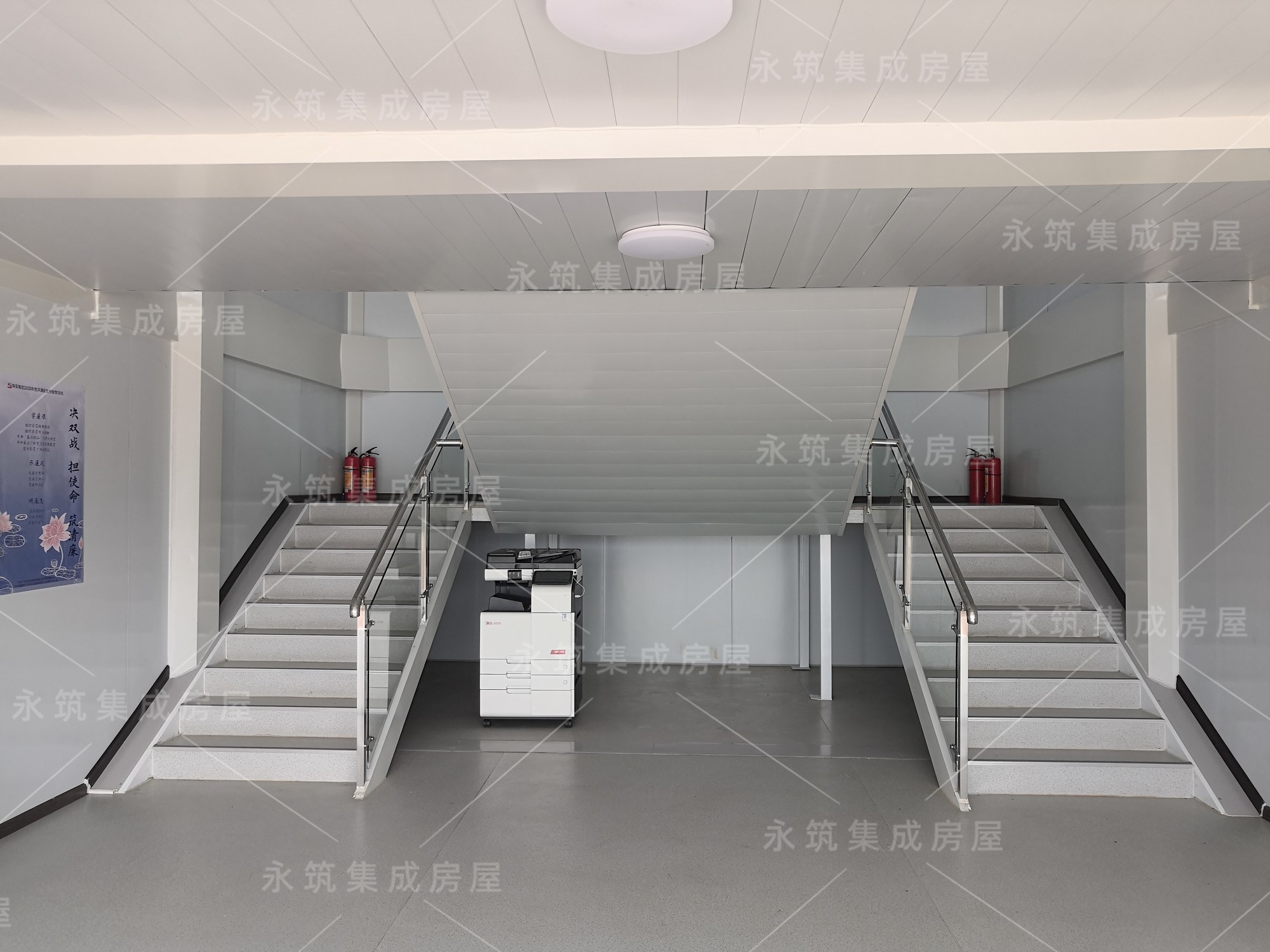 模块外围护与管线通道（示意图）